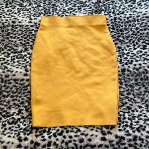 ⭐️5/$10⭐️Yellow Pencil Skirt